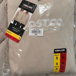 Kirkland Signature Cream Crewneck Sweatshirt with Embroidered Logo